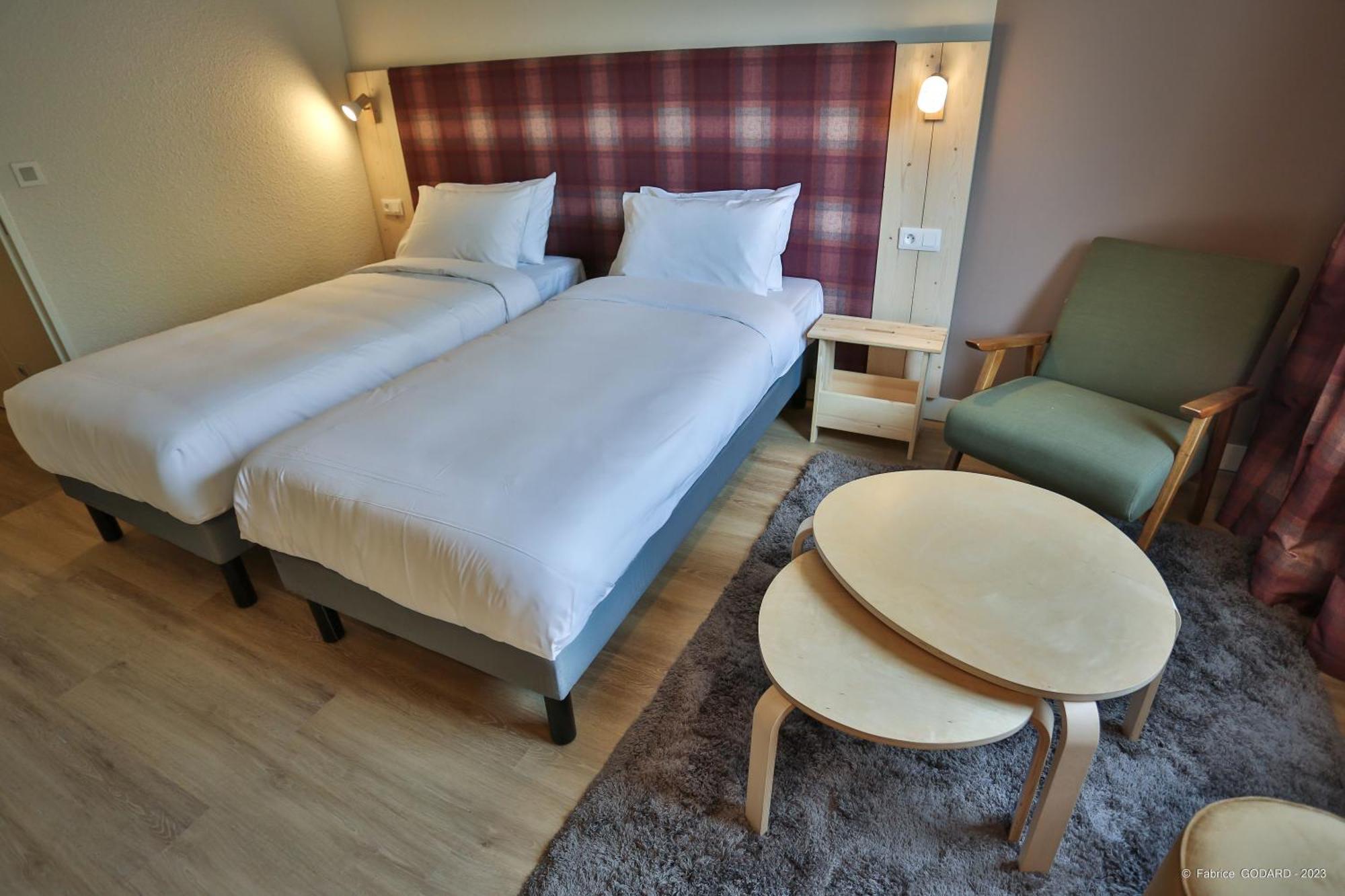 Hotel Le Refuge Des Sources Дин Ле Бен Екстериор снимка
