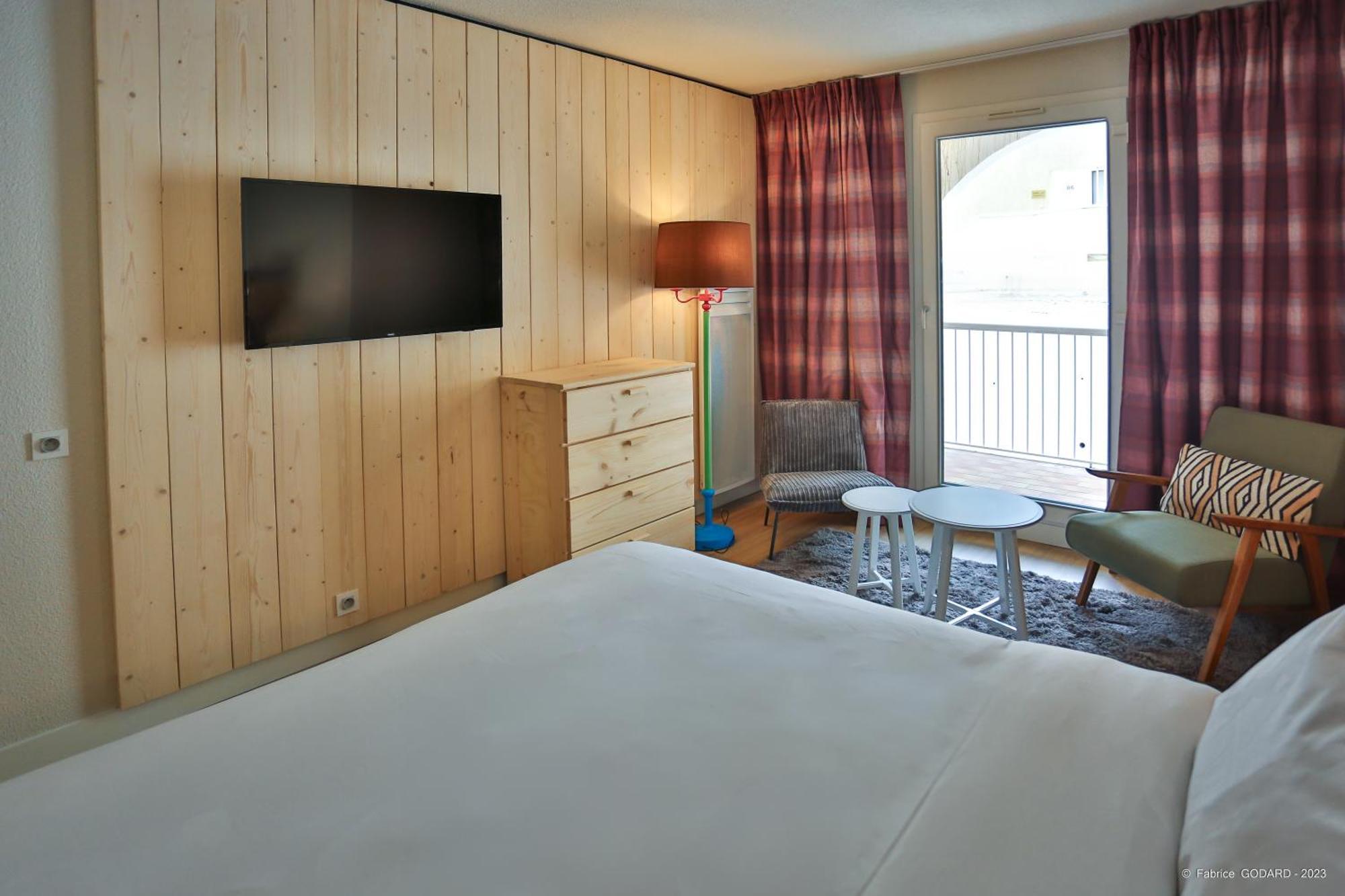 Hotel Le Refuge Des Sources Дин Ле Бен Екстериор снимка